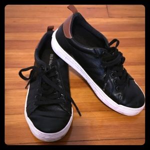 Old Navy Leather Like Sneakers